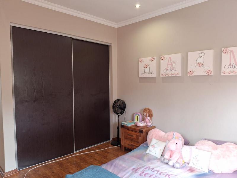 To Let 3 Bedroom Property for Rent in Midstream Estate Gauteng