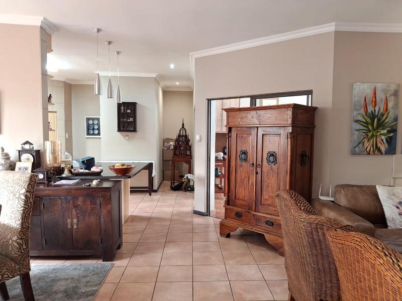 To Let 3 Bedroom Property for Rent in Midstream Estate Gauteng