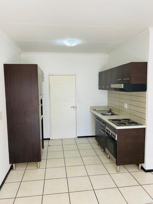 To Let 2 Bedroom Property for Rent in North Riding Gauteng