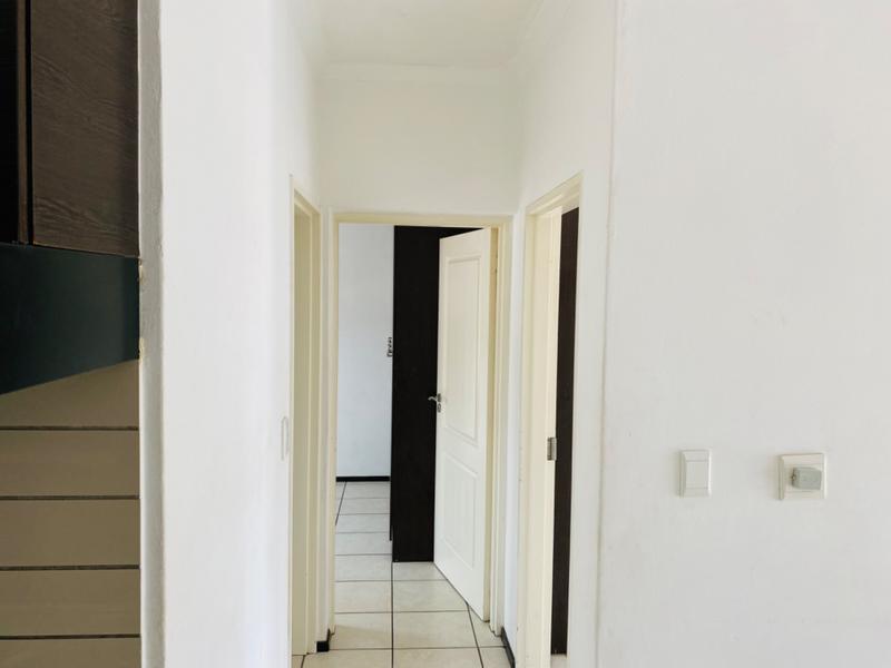 To Let 2 Bedroom Property for Rent in North Riding Gauteng