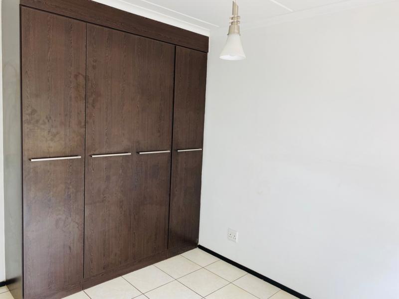 To Let 2 Bedroom Property for Rent in North Riding Gauteng