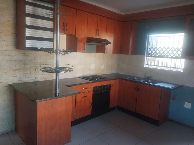 2 Bedroom Property for Sale in Heatherview Gauteng