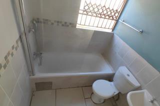 2 Bedroom Property for Sale in Heatherview Gauteng