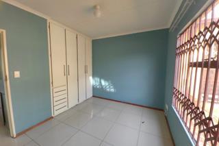 2 Bedroom Property for Sale in Heatherview Gauteng