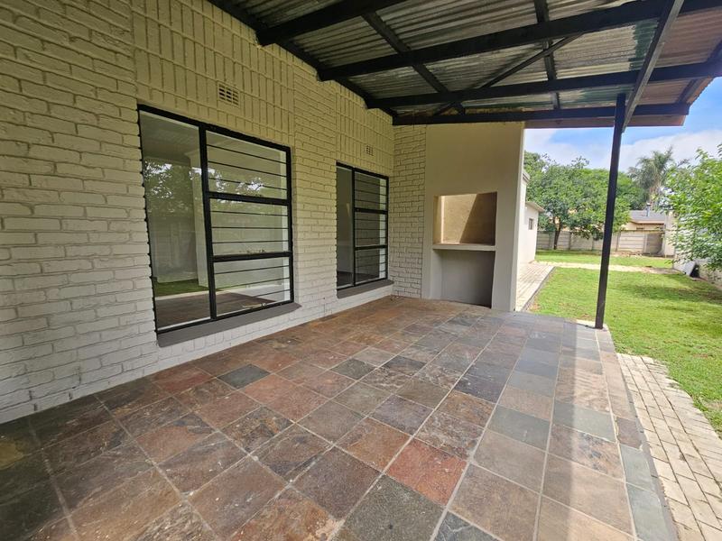 3 Bedroom Property for Sale in Aston Manor Gauteng