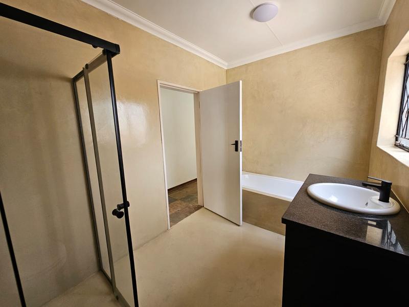 3 Bedroom Property for Sale in Aston Manor Gauteng