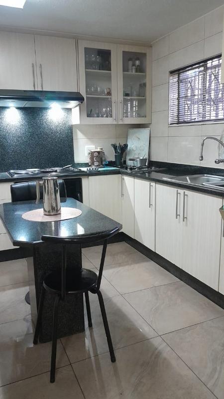 4 Bedroom Property for Sale in Lenasia Ext 9 Gauteng