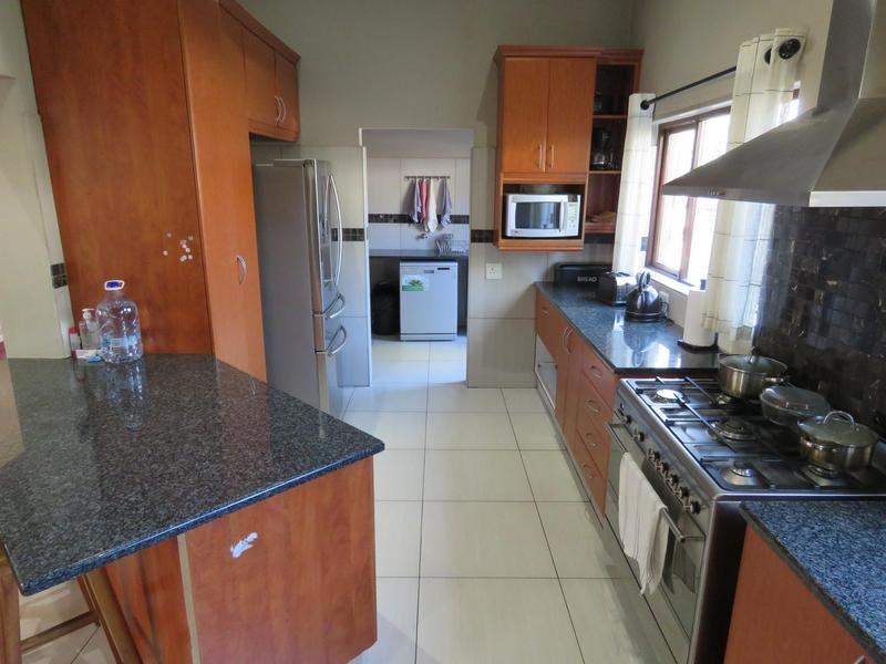 To Let 5 Bedroom Property for Rent in Beverley Gauteng