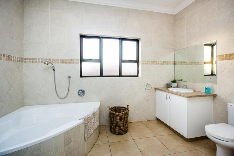 4 Bedroom Property for Sale in The Wilds Gauteng