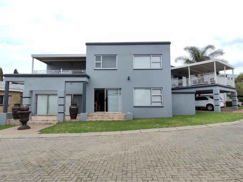 5 Bedroom Property for Sale in Misty Bay Gauteng