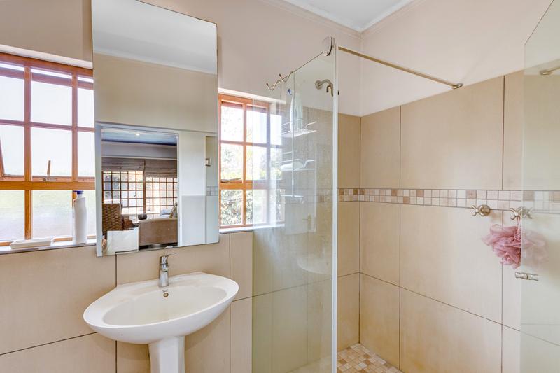 5 Bedroom Property for Sale in Atholl Gauteng