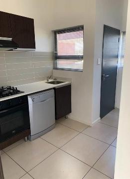 To Let 1 Bedroom Property for Rent in Fourways Gauteng