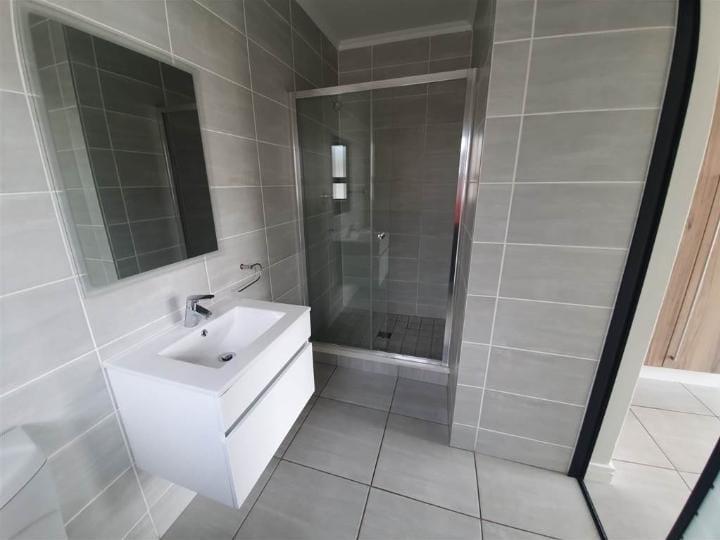 To Let 1 Bedroom Property for Rent in Waterfall Gauteng