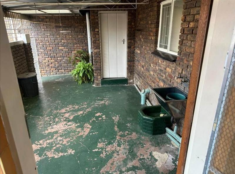 To Let 3 Bedroom Property for Rent in Van Riebeeck Park Gauteng