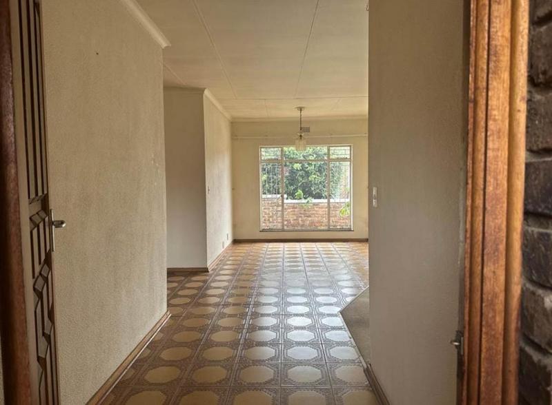 To Let 3 Bedroom Property for Rent in Van Riebeeck Park Gauteng