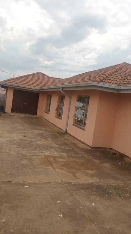 3 Bedroom Property for Sale in Vosloorus Ext 13 Gauteng