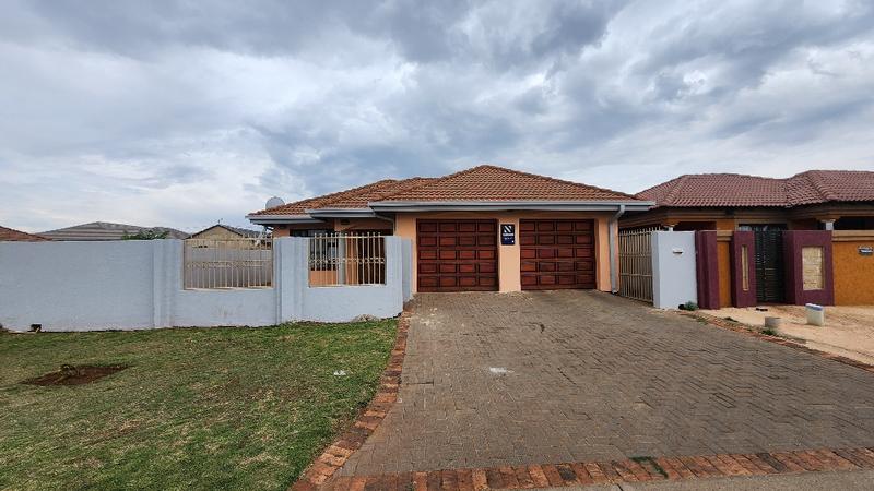 3 Bedroom Property for Sale in Vosloorus Ext 13 Gauteng