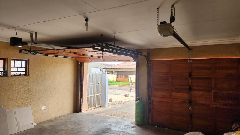 3 Bedroom Property for Sale in Vosloorus Ext 13 Gauteng