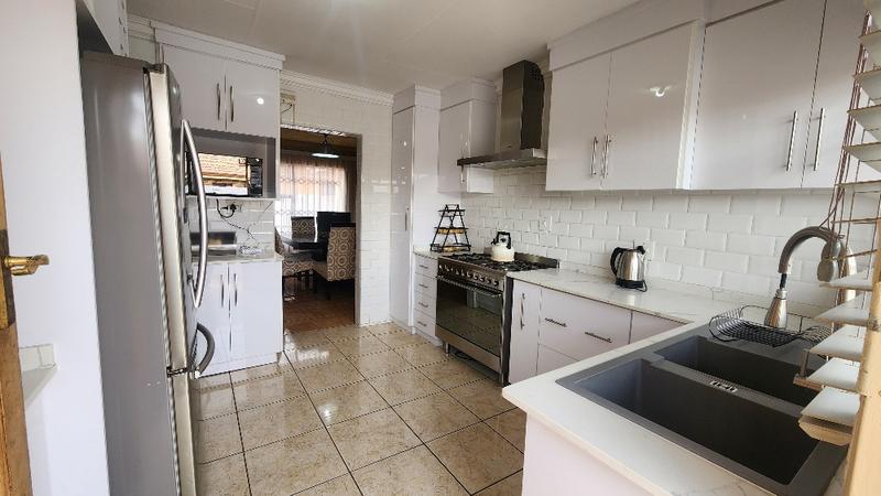 3 Bedroom Property for Sale in Vosloorus Ext 13 Gauteng