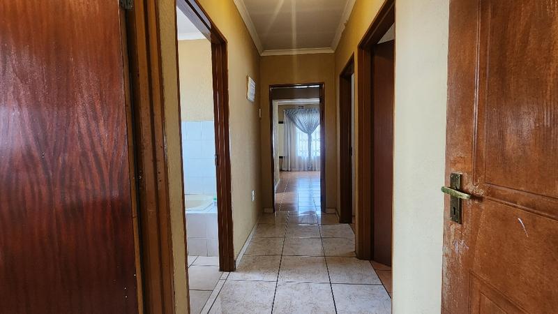 3 Bedroom Property for Sale in Vosloorus Ext 13 Gauteng