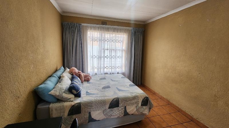 3 Bedroom Property for Sale in Vosloorus Ext 13 Gauteng