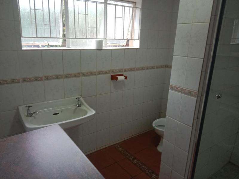 To Let 1 Bedroom Property for Rent in Observatory Gauteng