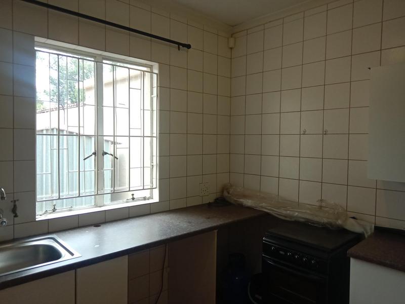 To Let 1 Bedroom Property for Rent in Observatory Gauteng