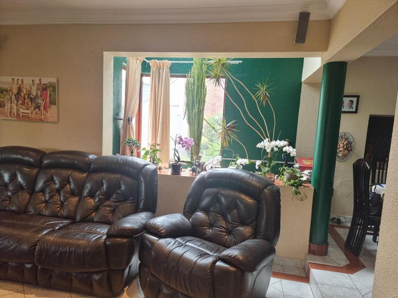 4 Bedroom Property for Sale in Marais Steyn Park Gauteng