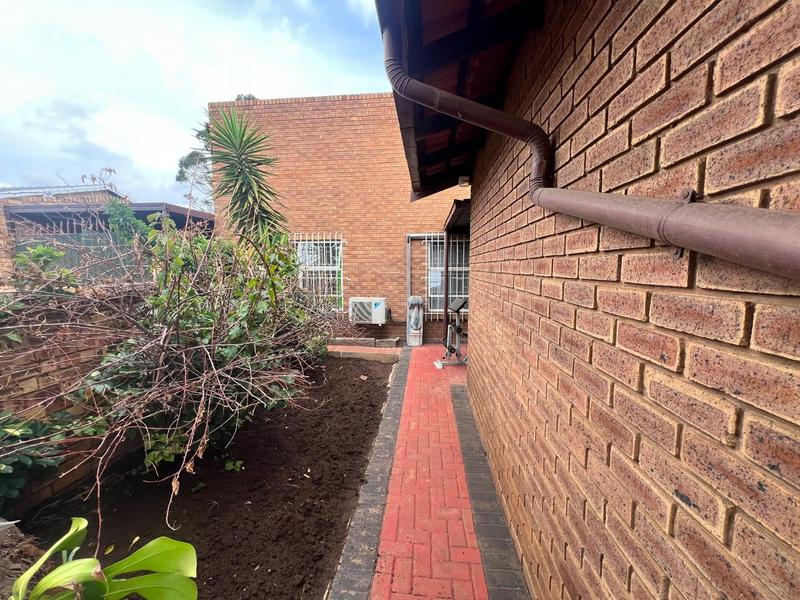 3 Bedroom Property for Sale in Kenleaf Gauteng