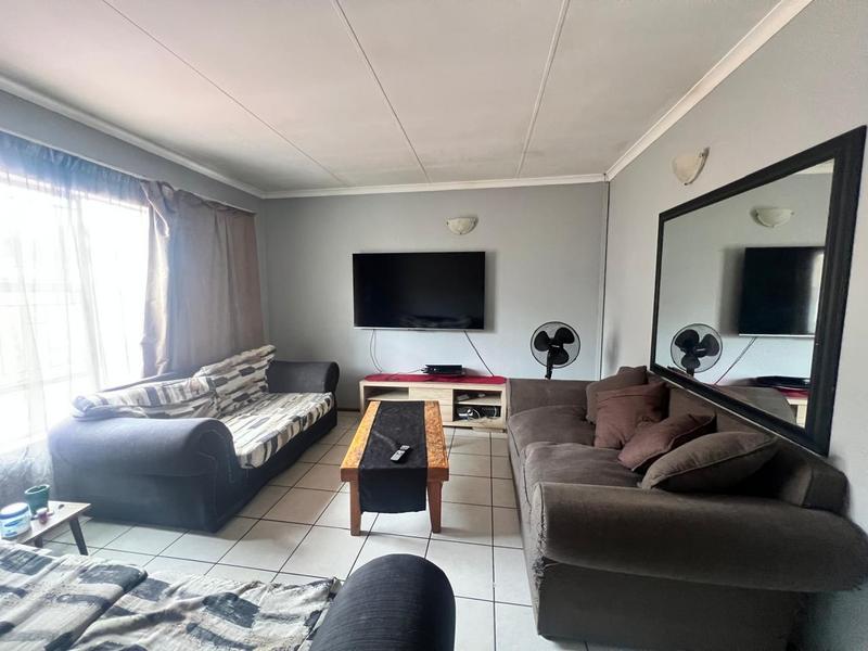 3 Bedroom Property for Sale in Kenleaf Gauteng