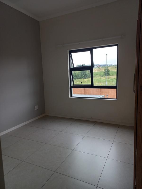 To Let 1 Bedroom Property for Rent in Modderfontein Gauteng