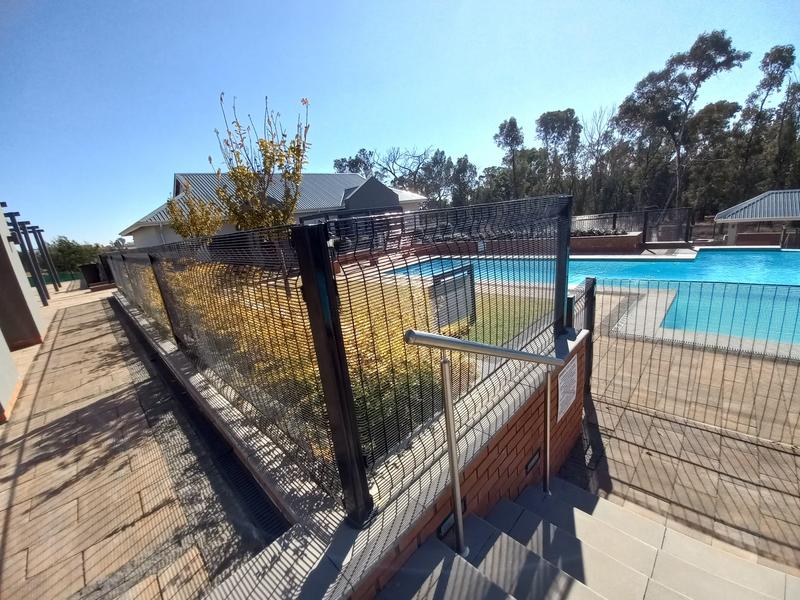 To Let 1 Bedroom Property for Rent in Modderfontein Gauteng