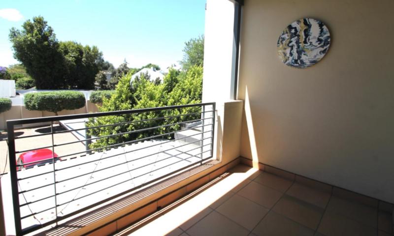 To Let 2 Bedroom Property for Rent in Parktown North Gauteng