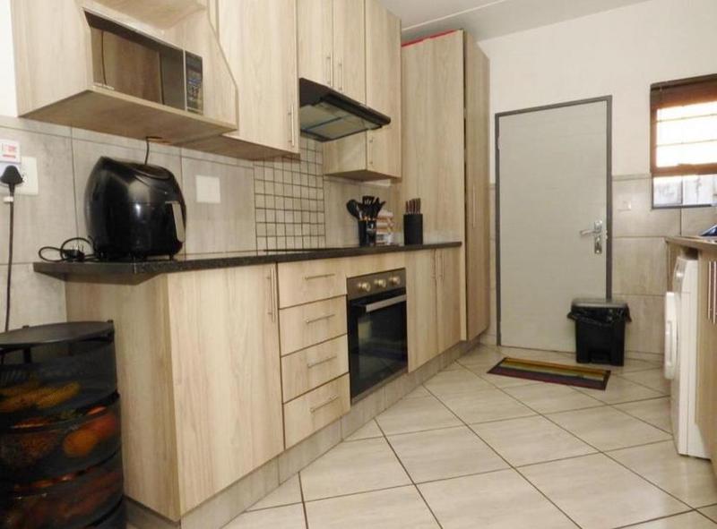 To Let 3 Bedroom Property for Rent in Beyers Park Gauteng