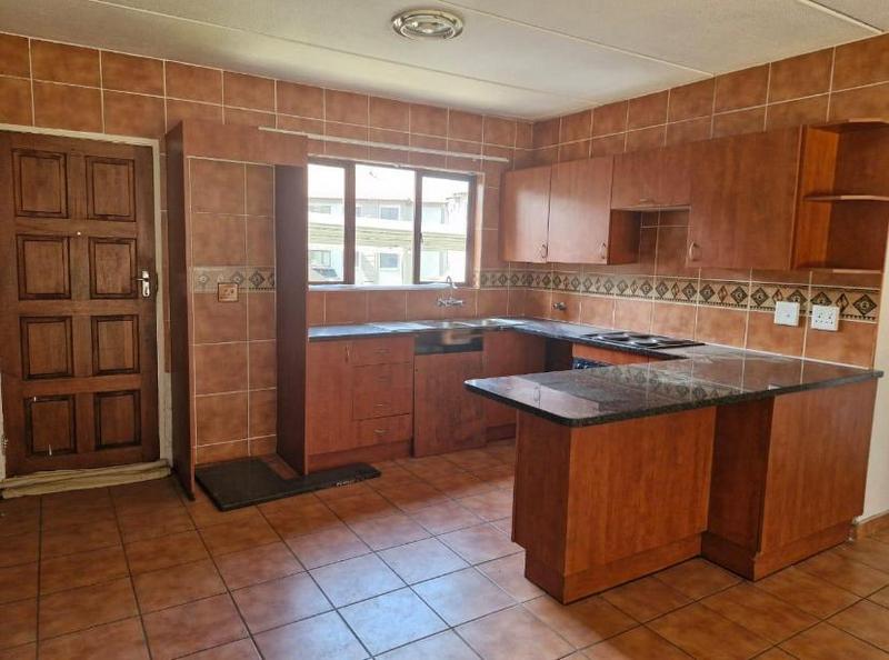 2 Bedroom Property for Sale in Helderwyk Gauteng