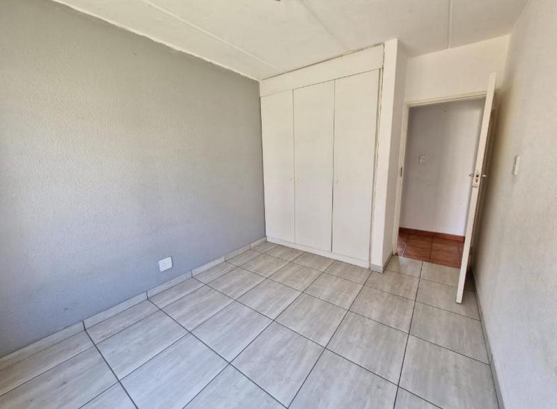 2 Bedroom Property for Sale in Helderwyk Gauteng