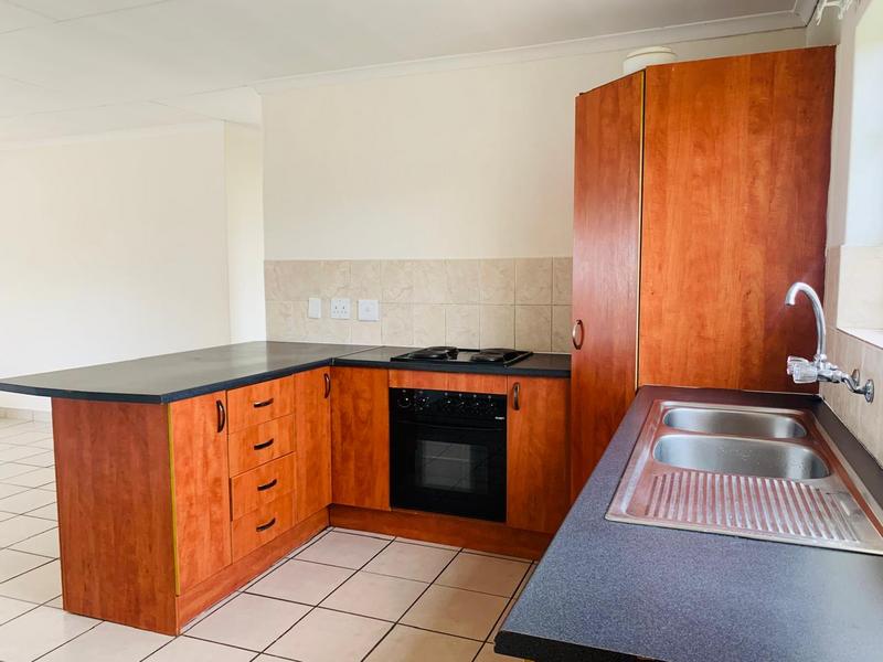 To Let 2 Bedroom Property for Rent in Erand Gardens Gauteng