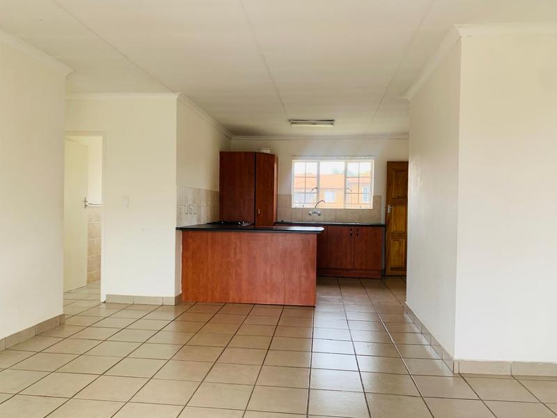 To Let 2 Bedroom Property for Rent in Erand Gardens Gauteng