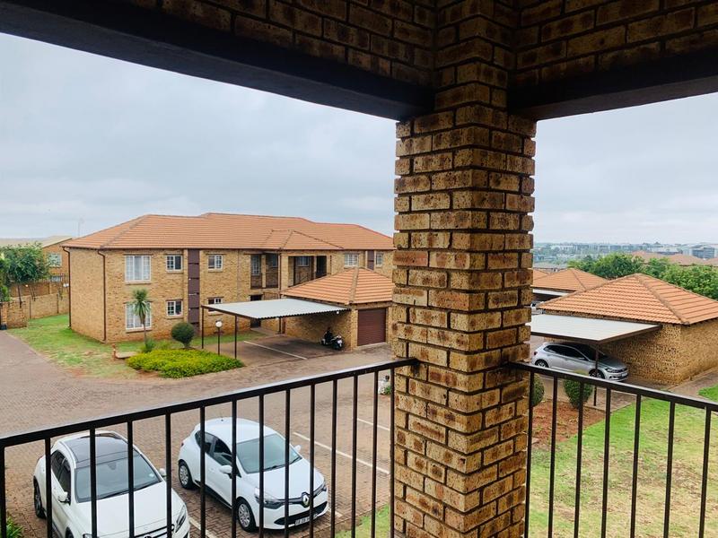 To Let 2 Bedroom Property for Rent in Erand Gardens Gauteng