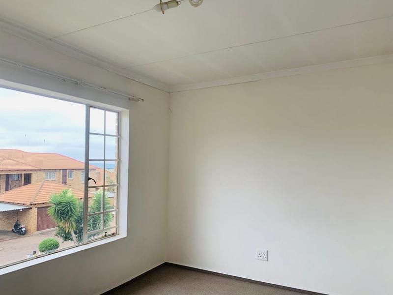 To Let 2 Bedroom Property for Rent in Erand Gardens Gauteng