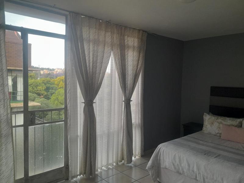 1 Bedroom Property for Sale in Sunnyside Gauteng