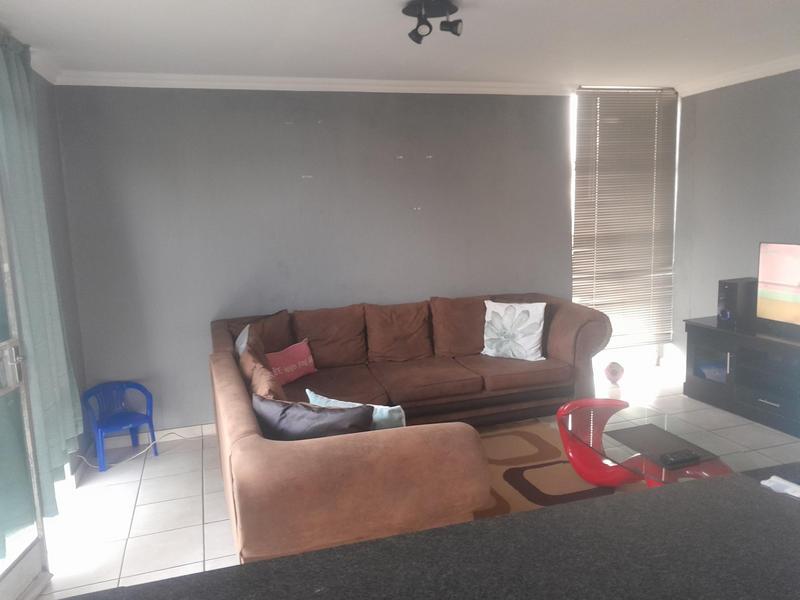 1 Bedroom Property for Sale in Sunnyside Gauteng