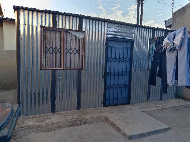 1 Bedroom Property for Sale in Katlehong South Gauteng