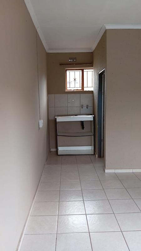 To Let 1 Bedroom Property for Rent in Katlehong South Gauteng