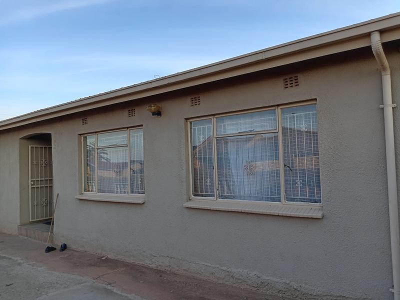 To Let 3 Bedroom Property for Rent in Katlehong South Gauteng