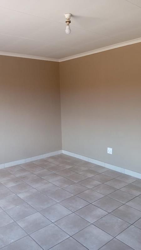 To Let 3 Bedroom Property for Rent in Katlehong South Gauteng