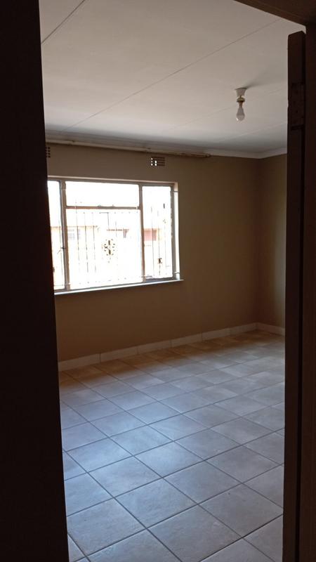 To Let 3 Bedroom Property for Rent in Katlehong South Gauteng