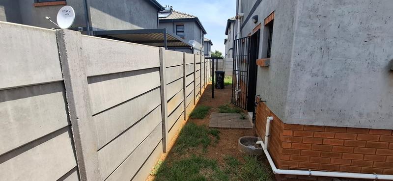 To Let 4 Bedroom Property for Rent in Albertsdal Gauteng