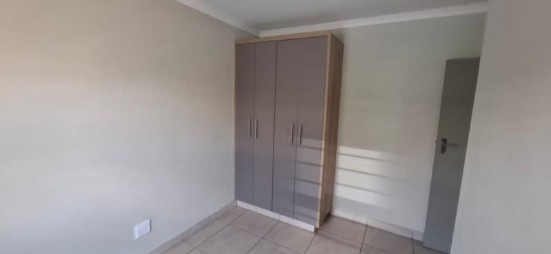 To Let 4 Bedroom Property for Rent in Albertsdal Gauteng