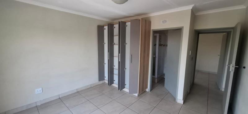 To Let 4 Bedroom Property for Rent in Albertsdal Gauteng